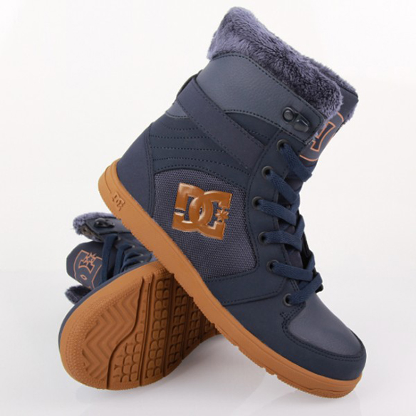 dc stratton boots
